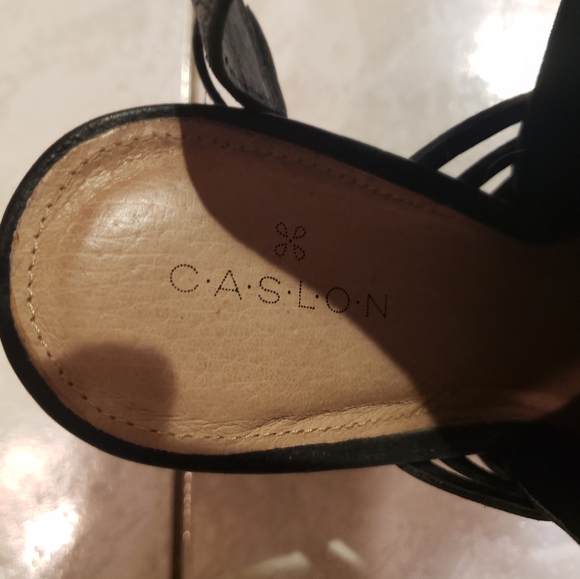 Caslon sandals - Picture 2 of 7